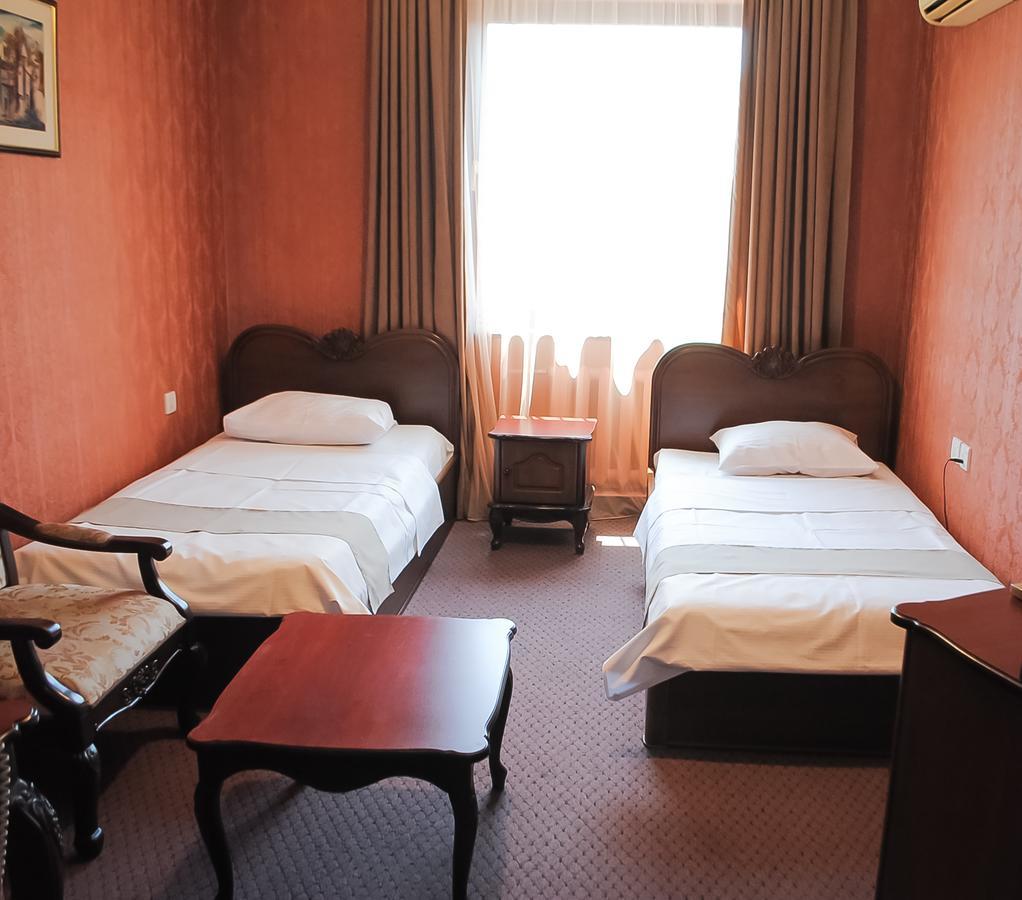 Hotel Sympatia Tbilisi Eksteriør bilde