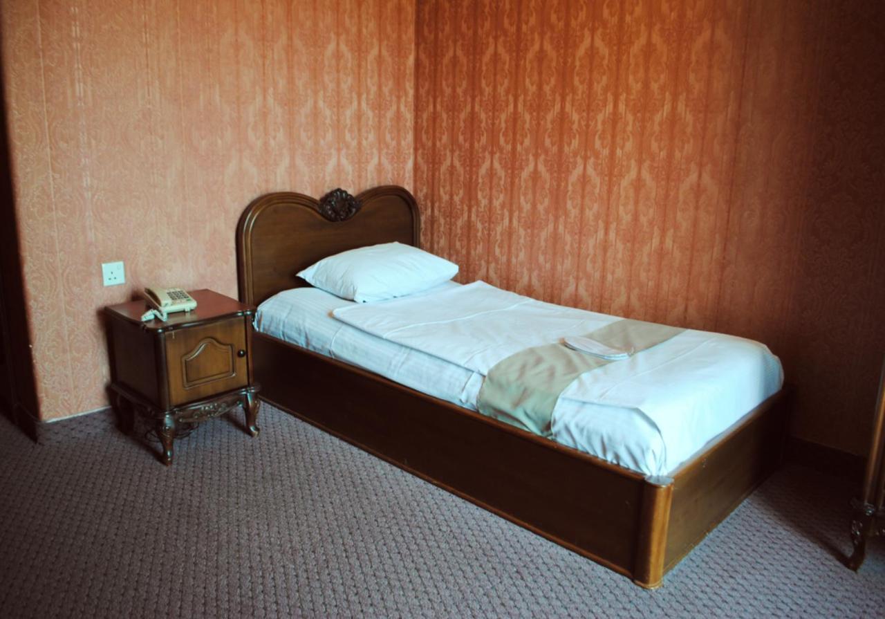 Hotel Sympatia Tbilisi Eksteriør bilde